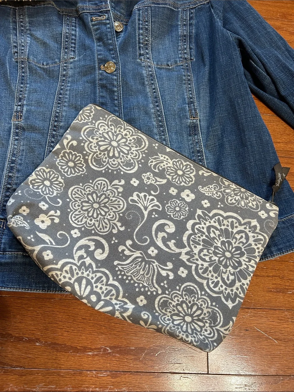 Thirty-One Woodblock Zip Pouch